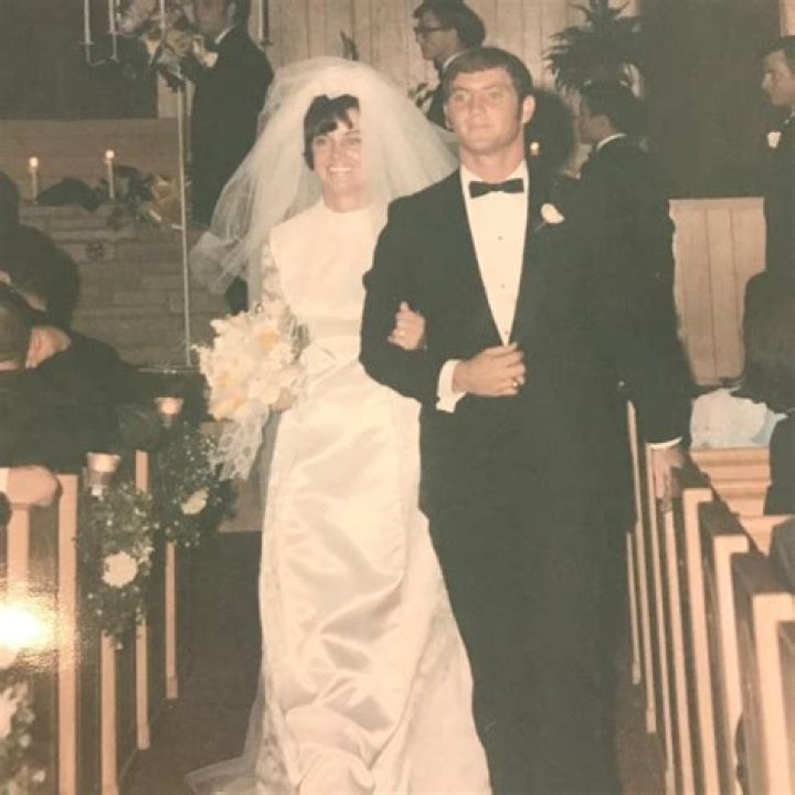 Janis Ross: Larry Gatlin's Wife