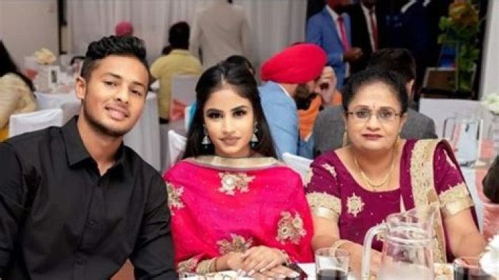 Meet Adnan Syeds Wife, Siblings Yusuf Syed And Tanveer Syed